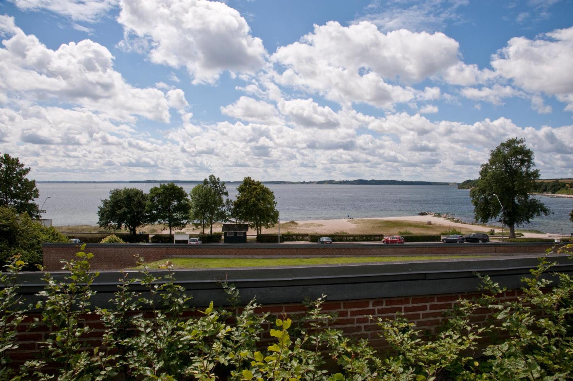 Hotel Sonderborg Strand ภายนอก รูปภาพ